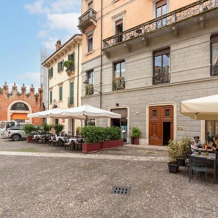 Palazzo Biasini By Postcardsfrom Hotel Verona Exterior photo