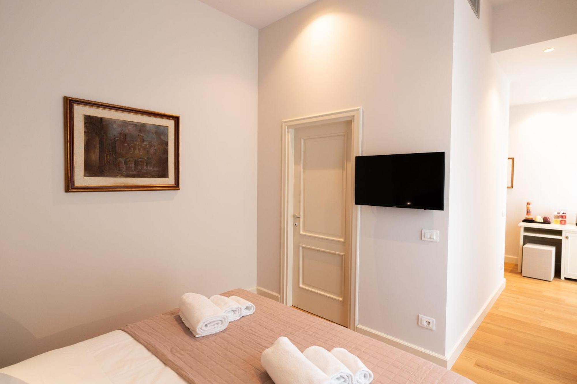 Palazzo Biasini By Postcardsfrom Hotel Verona Exterior photo